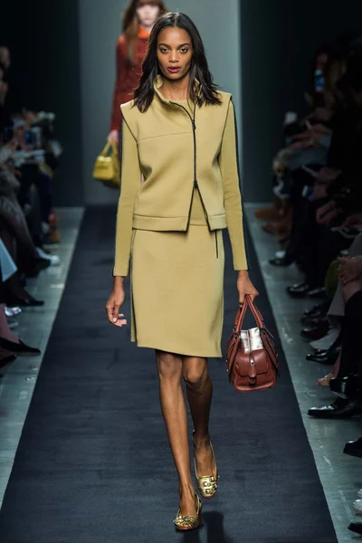 Look 22